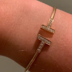 Authentic Tiffany T Wire bracelet
